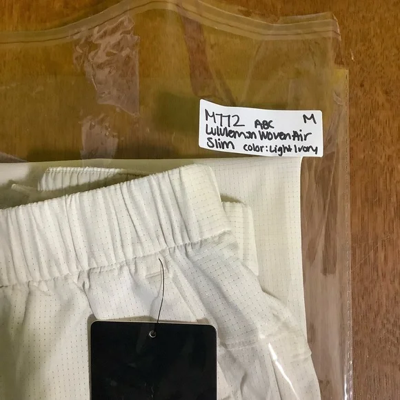 ABC WovenAir Slim Pull-On Pant NWT Regular Size Medium Light Ivory